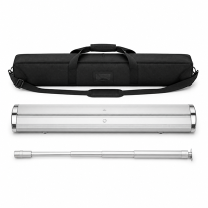 Included travel bag, wide base and adjustable pole